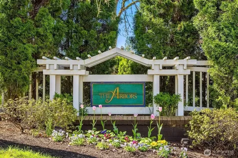 1805 134th Avenue SE Bellevue WA 98005