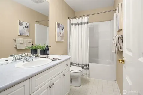 1805 134th Avenue SE Bellevue WA 98005