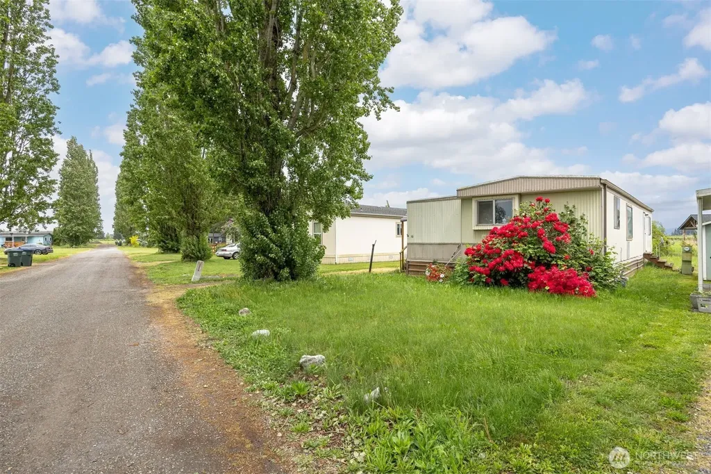 380 E Pole Road Lynden WA 98264