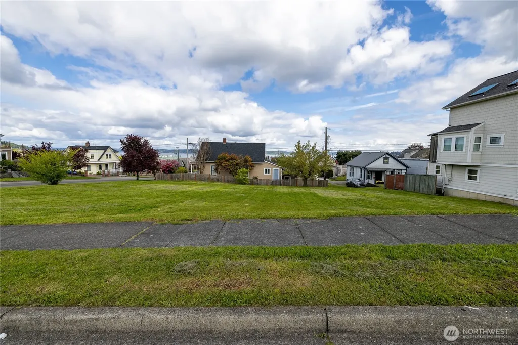 2801 N Mccarver Street Tacoma WA 98403