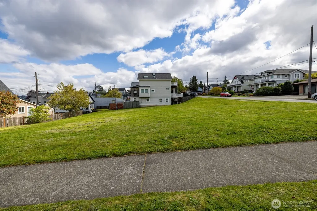 2801 N Mccarver Street Tacoma WA 98403
