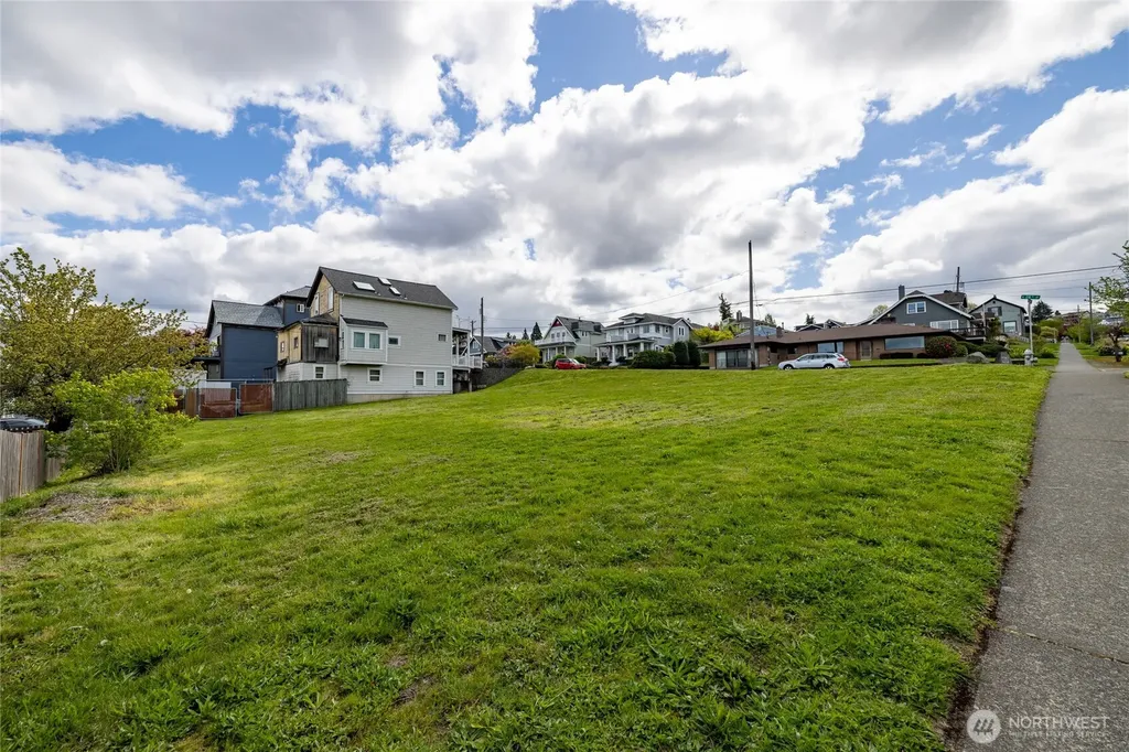2801 N Mccarver Street Tacoma WA 98403