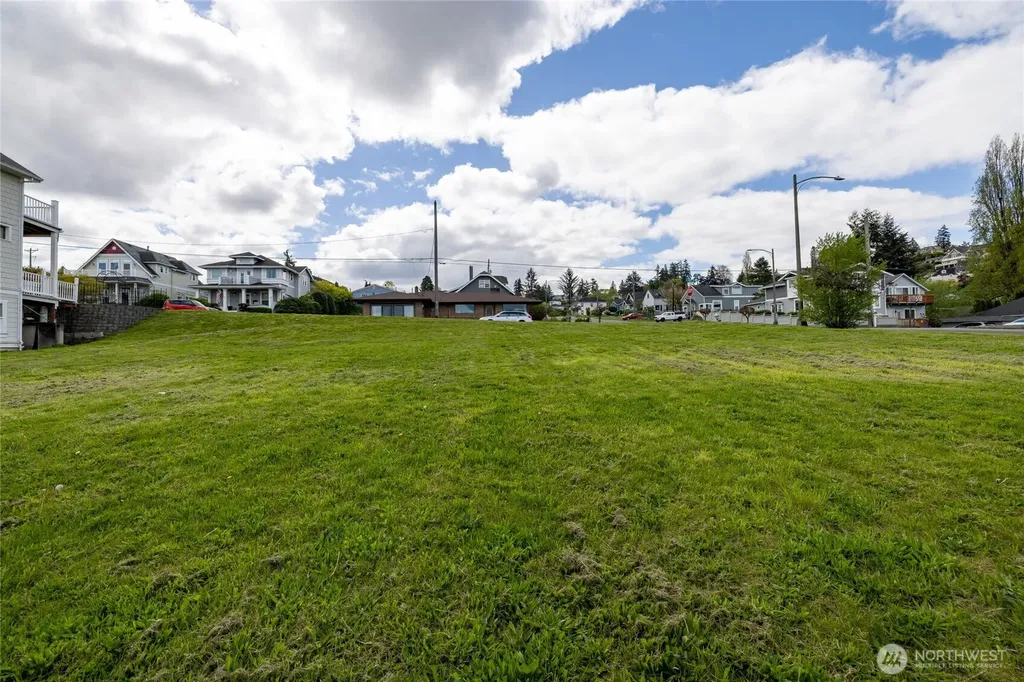2801 N Mccarver Street Tacoma WA 98403