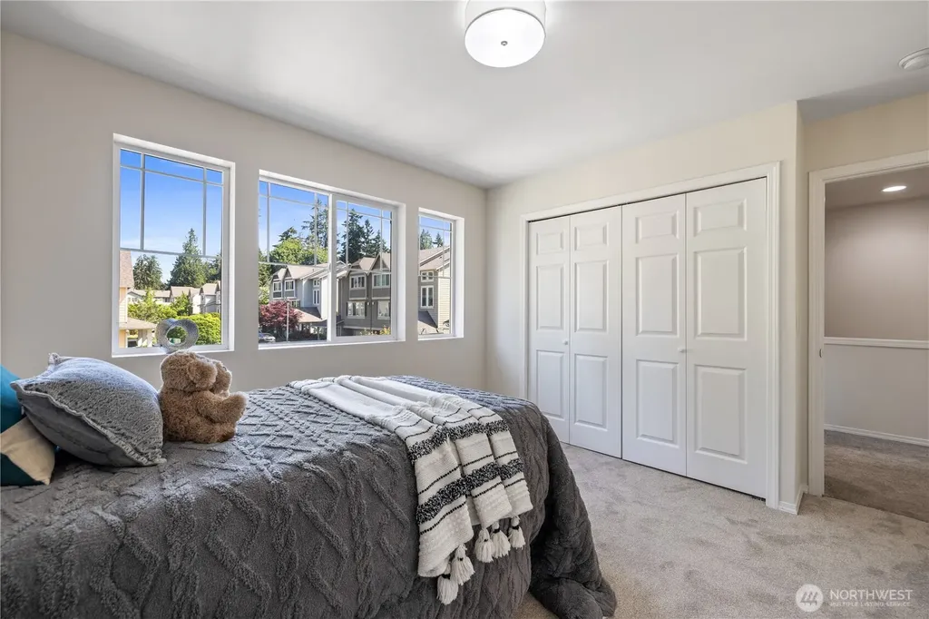 3077 S 279th Place Auburn WA 98001