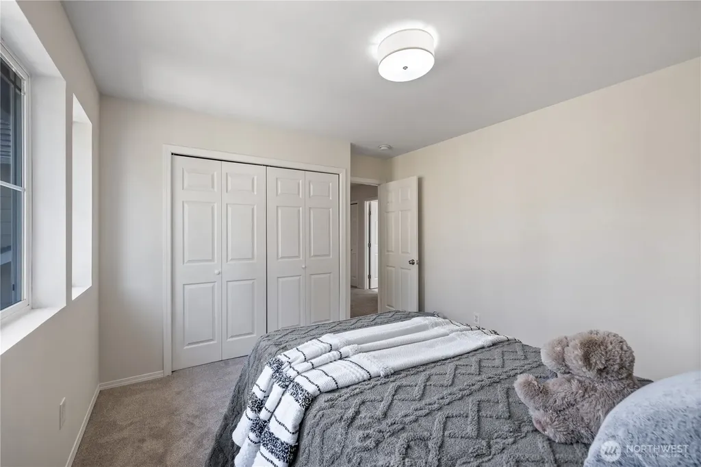 3077 S 279th Place Auburn WA 98001