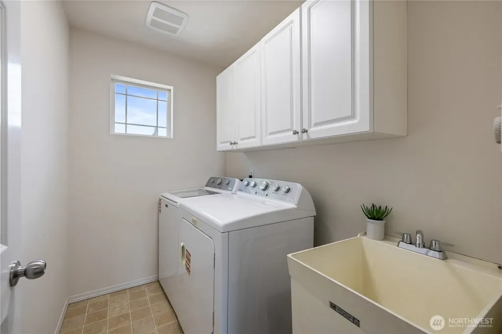 3077 S 279th Place Auburn WA 98001