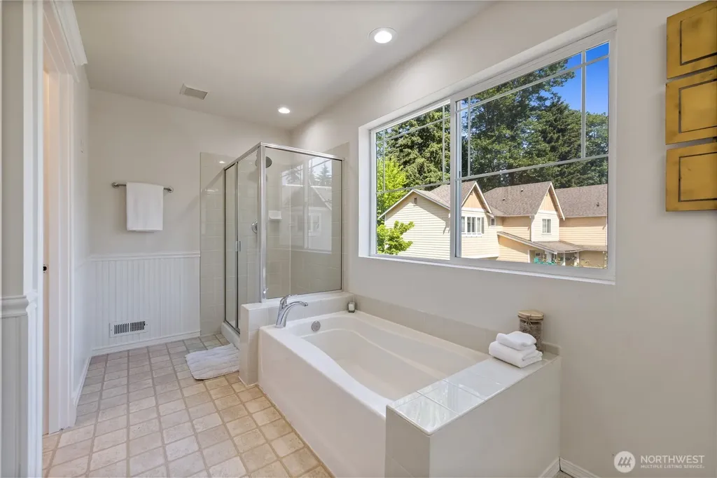 3077 S 279th Place Auburn WA 98001