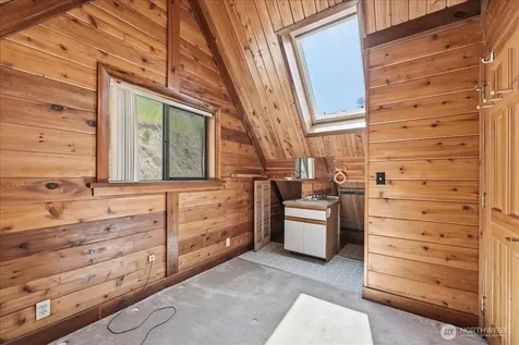 39 Helios Hills Lane Manson WA 98831