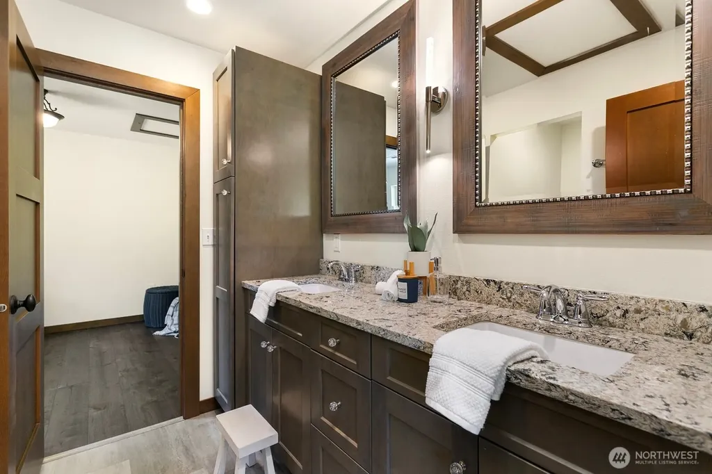 18917 9th Street E Lake Tapps WA 98391