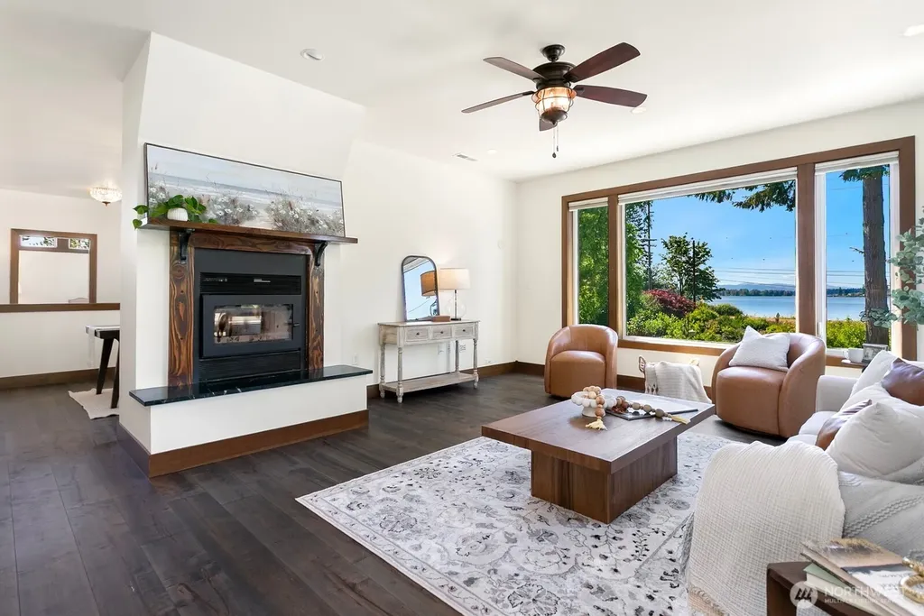 18917 9th Street E Lake Tapps WA 98391