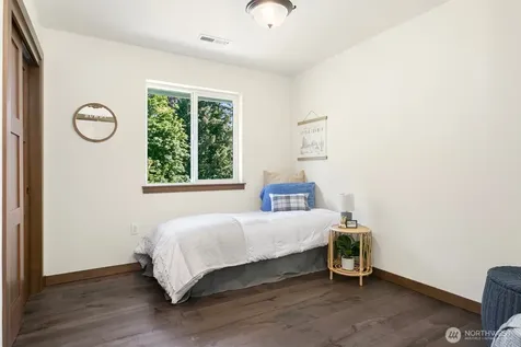 18917 9th Street E Lake Tapps WA 98391