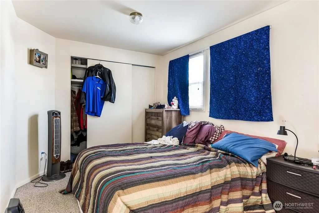 670 SE Pioneer Way Oak Harbor WA 98277
