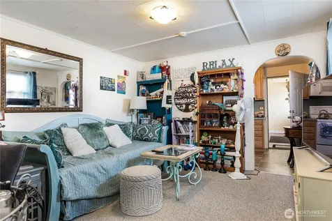 670 SE Pioneer Way Oak Harbor WA 98277