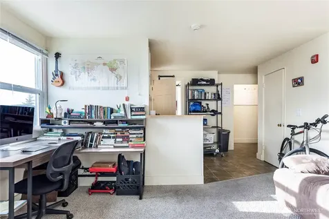 670 SE Pioneer Way Oak Harbor WA 98277