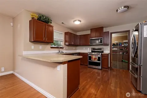 14321 108th Avenue E Puyallup WA 98374