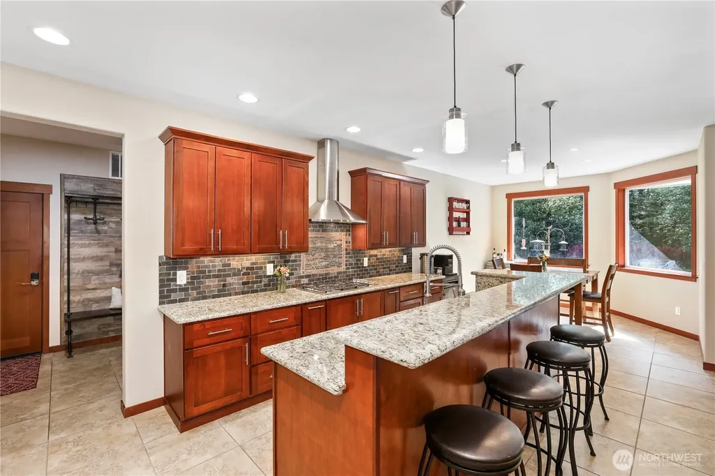16011 126th Avenue E Puyallup WA 98374