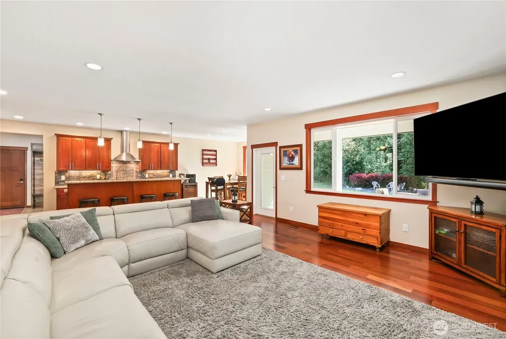 16011 126th Avenue E Puyallup WA 98374