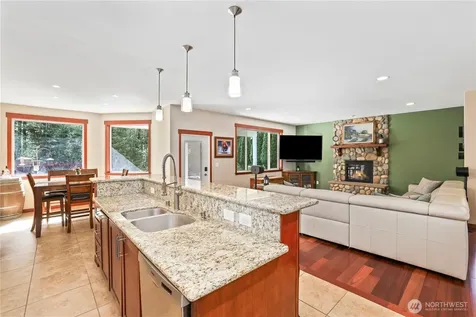 16011 126th Avenue E Puyallup WA 98374