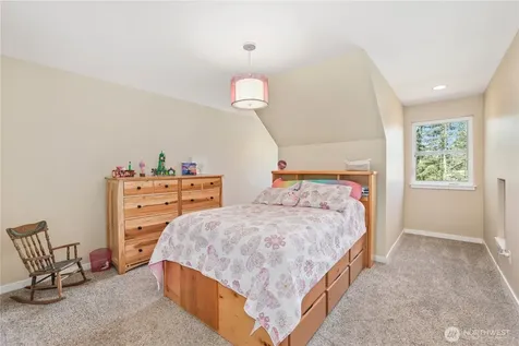 16011 126th Avenue E Puyallup WA 98374
