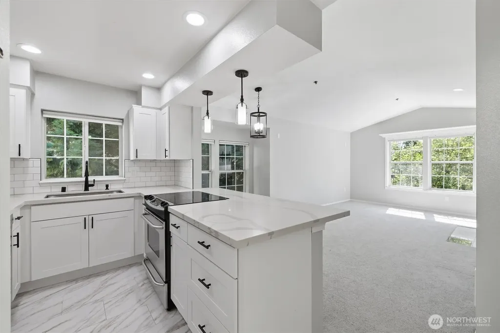 2560 118th Avenue SE Bellevue WA 98005
