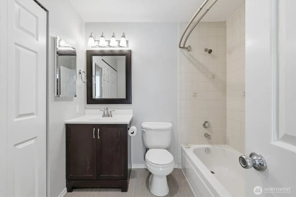 2560 118th Avenue SE Bellevue WA 98005