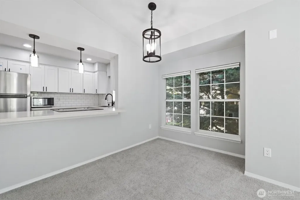 2560 118th Avenue SE Bellevue WA 98005