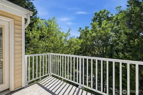 2560 118th Avenue SE Bellevue WA 98005