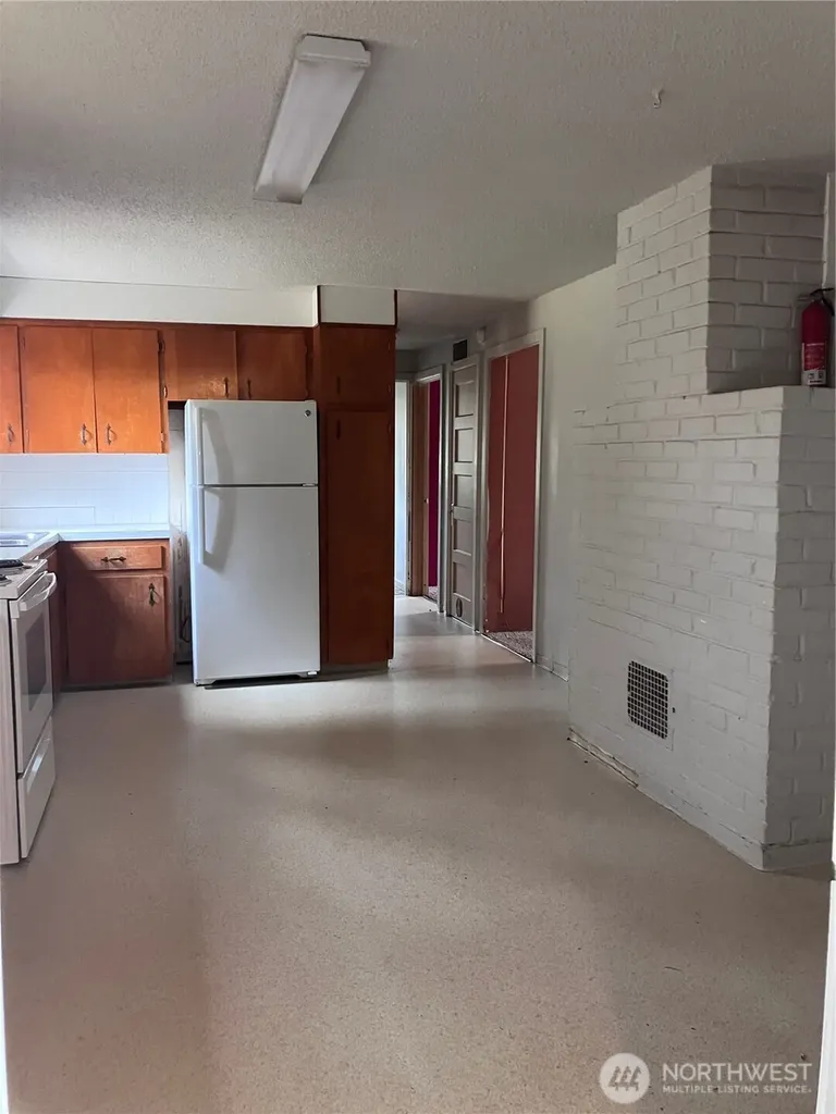 1190 E Johns Prairie Road Shelton WA 98584