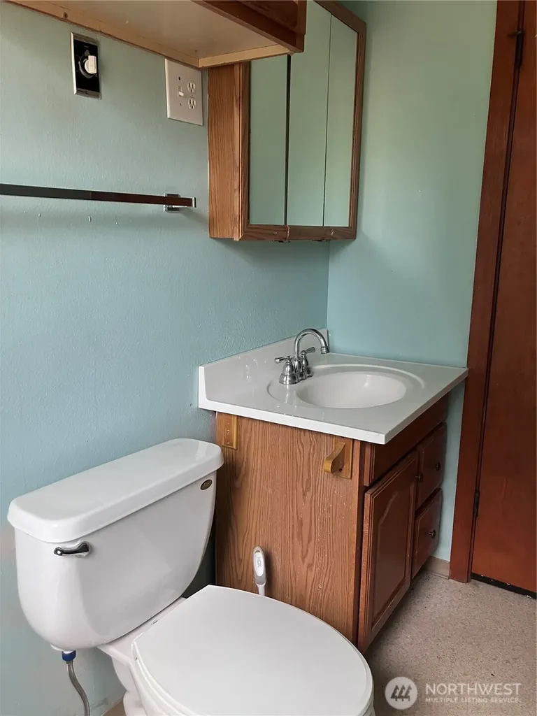 1190 E Johns Prairie Road Shelton WA 98584