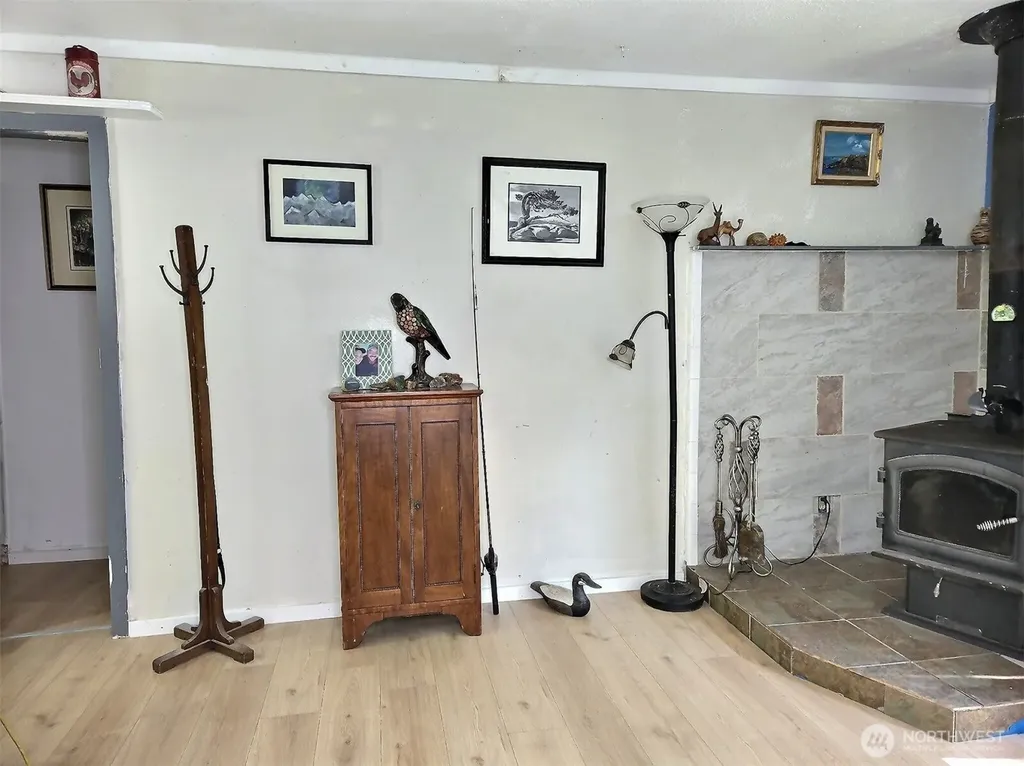 294 W Satsop Drive Elma WA 98541