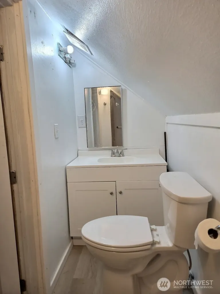 294 W Satsop Drive Elma WA 98541