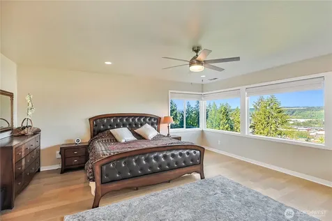 1603 126th Avenue E Edgewood WA 98372