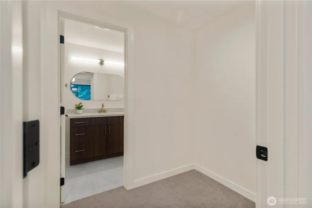 4123 145th Avenue NE Bellevue WA 98007