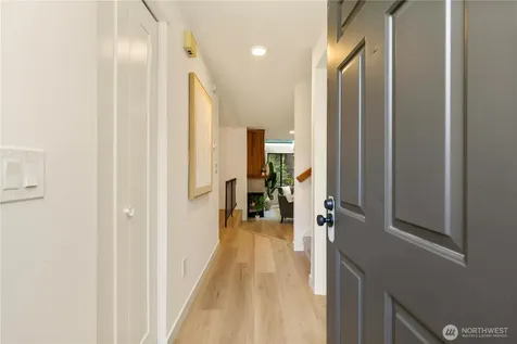 4123 145th Avenue NE Bellevue WA 98007