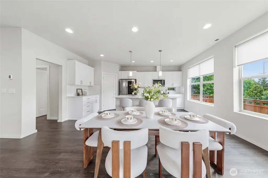 287 SW 97th Place Seattle WA 98106