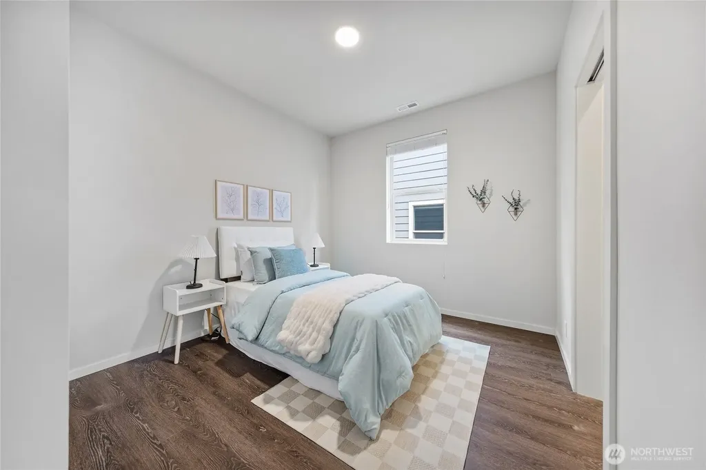 287 SW 97th Place Seattle WA 98106