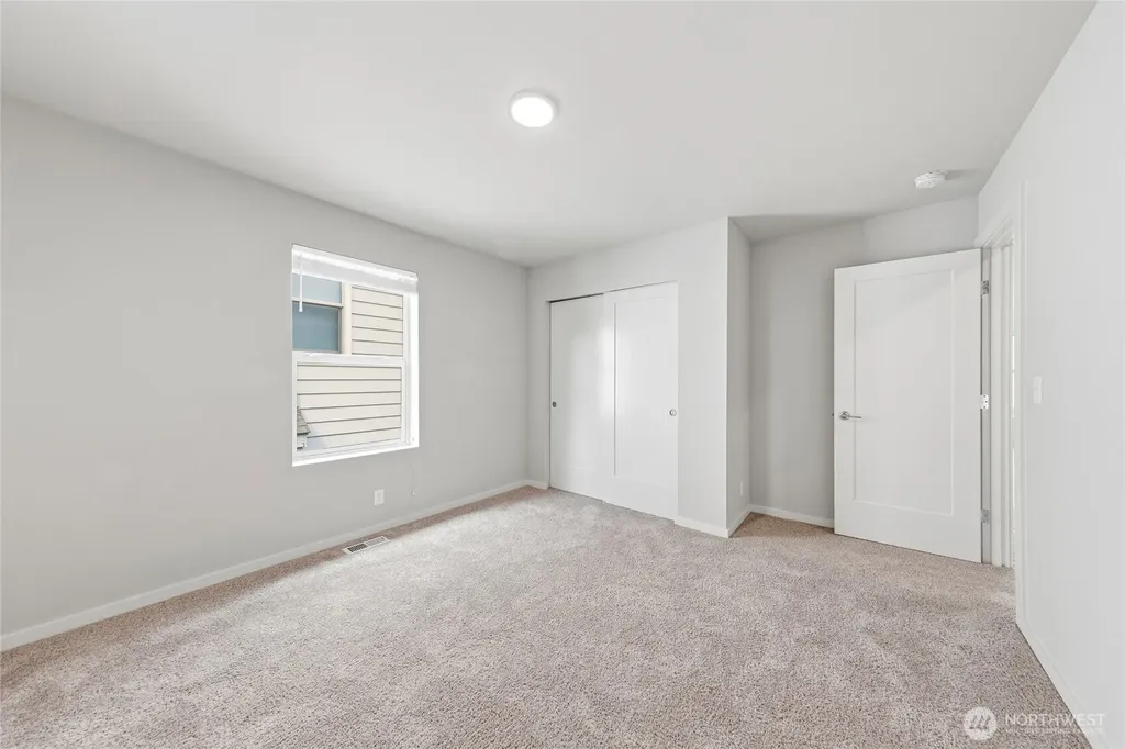 287 SW 97th Place Seattle WA 98106