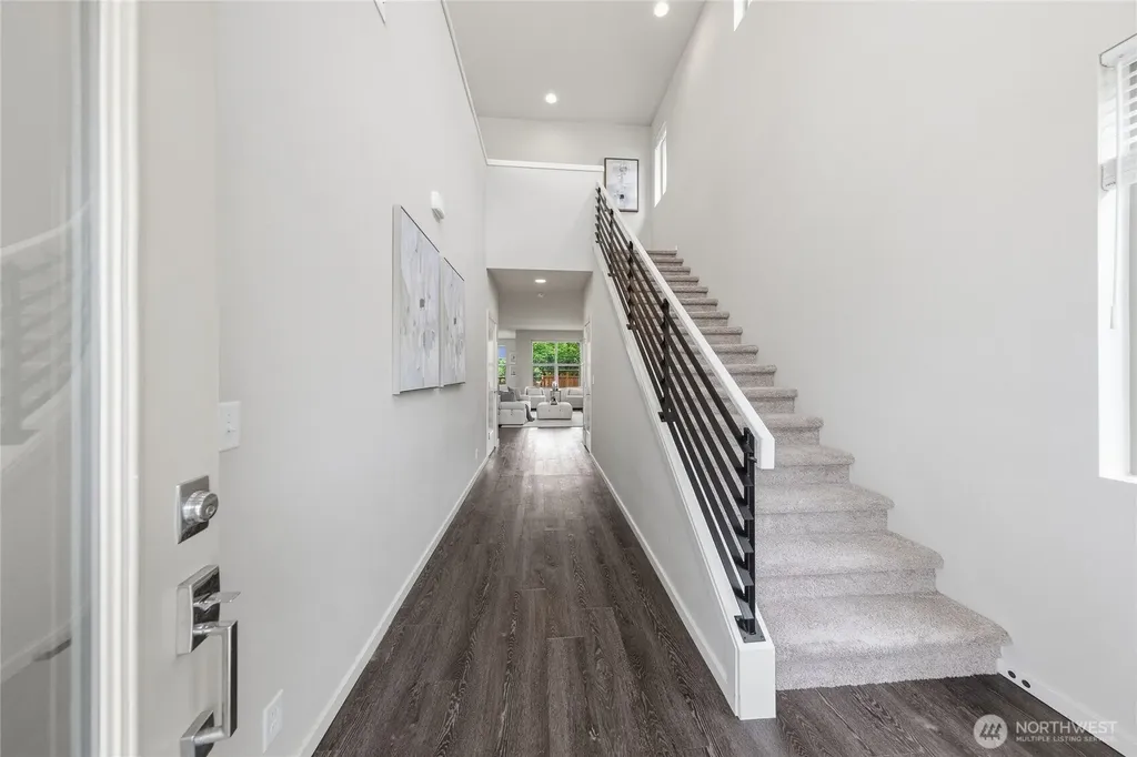 287 SW 97th Place Seattle WA 98106