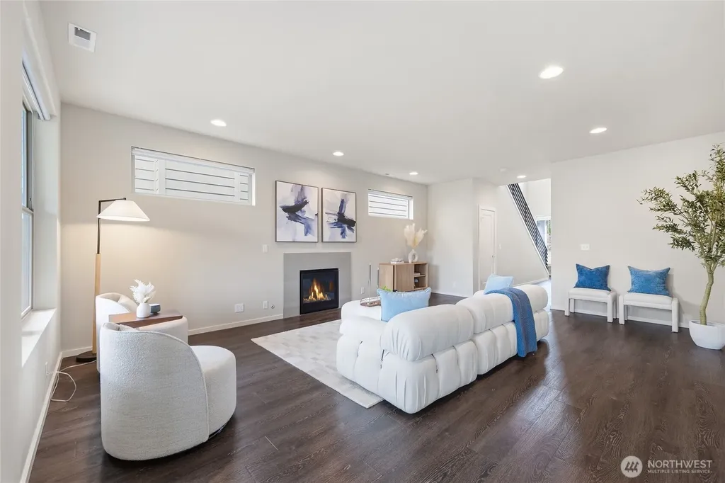 287 SW 97th Place Seattle WA 98106