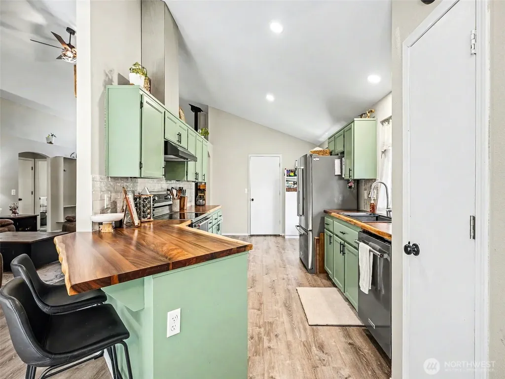 645 Orville Road E Eatonville WA 98328