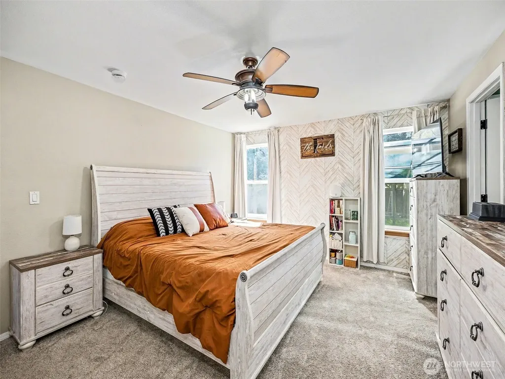 645 Orville Road E Eatonville WA 98328