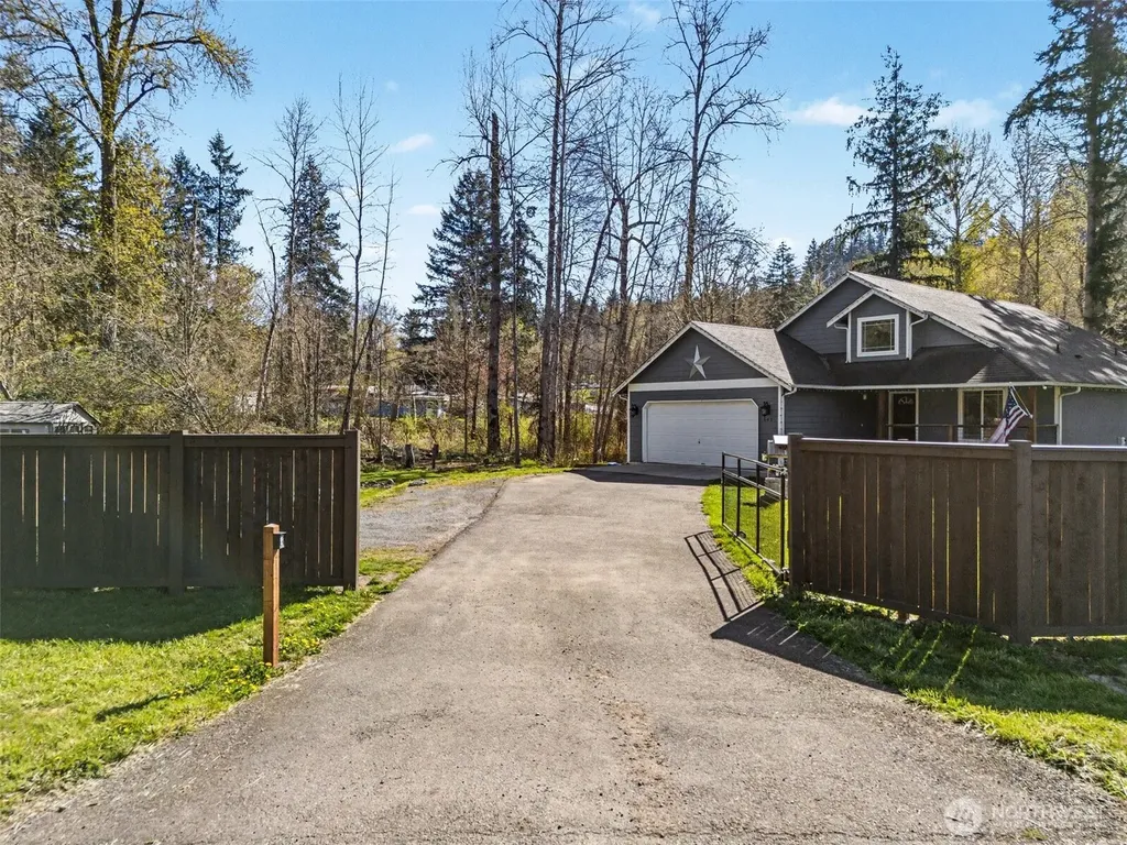 645 Orville Road E Eatonville WA 98328