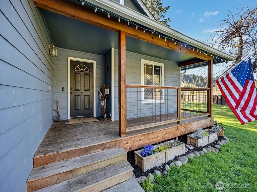 645 Orville Road E Eatonville WA 98328