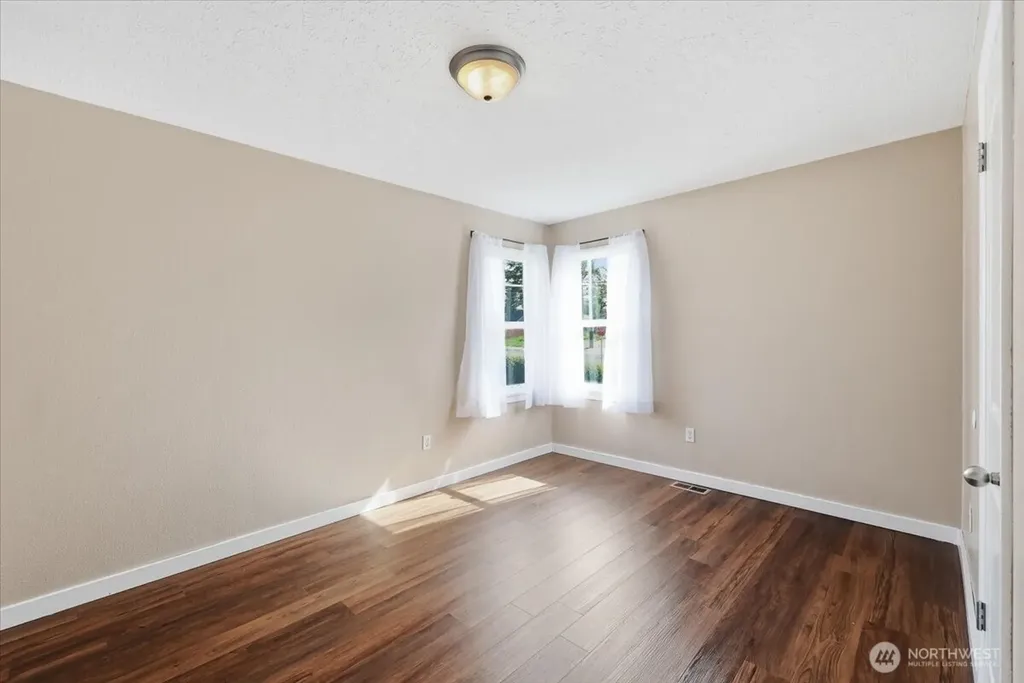 1324 E Kiernan Avenue Spokane WA 99207