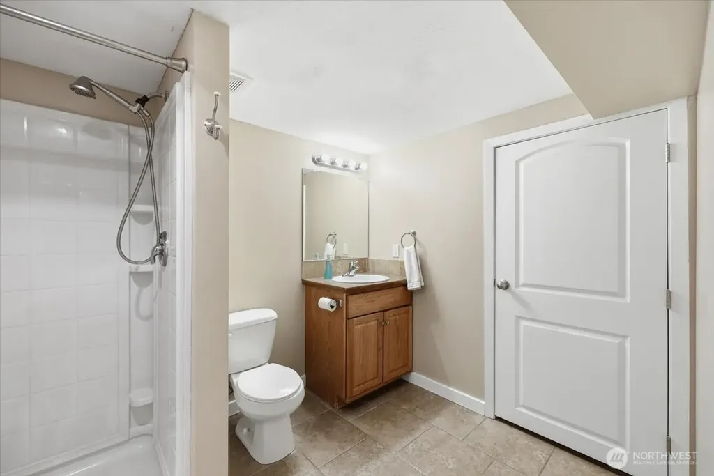 1324 E Kiernan Avenue Spokane WA 99207