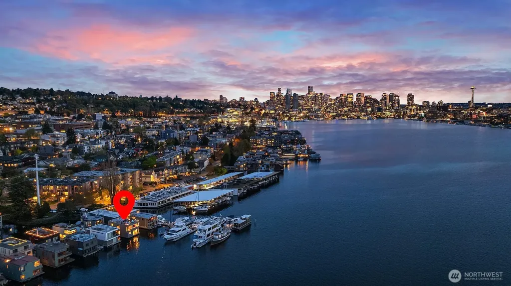 10 E Roanoke Street Seattle WA 98102