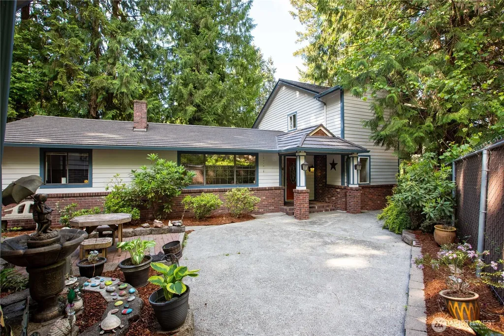 5436 Reklau Road SE Olympia WA 98513