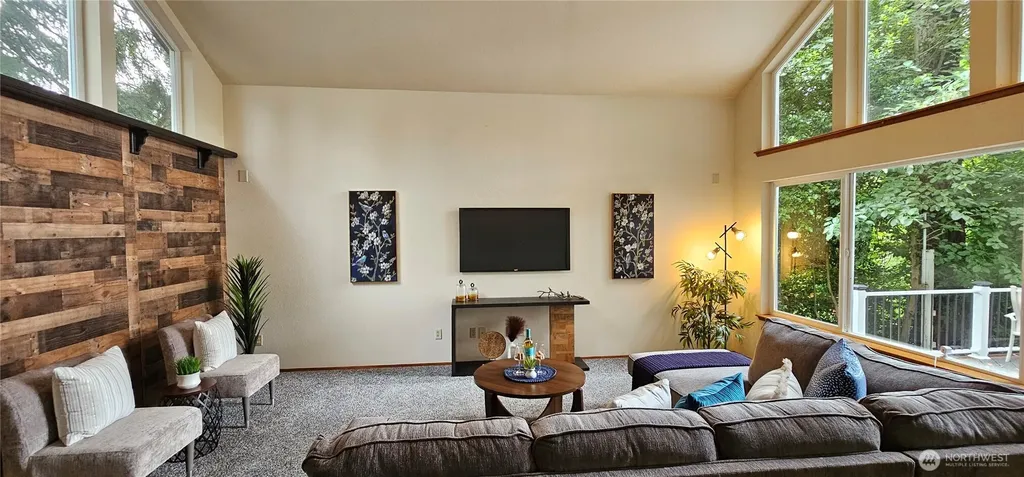 5436 Rehklau Road SE Olympia WA 98513