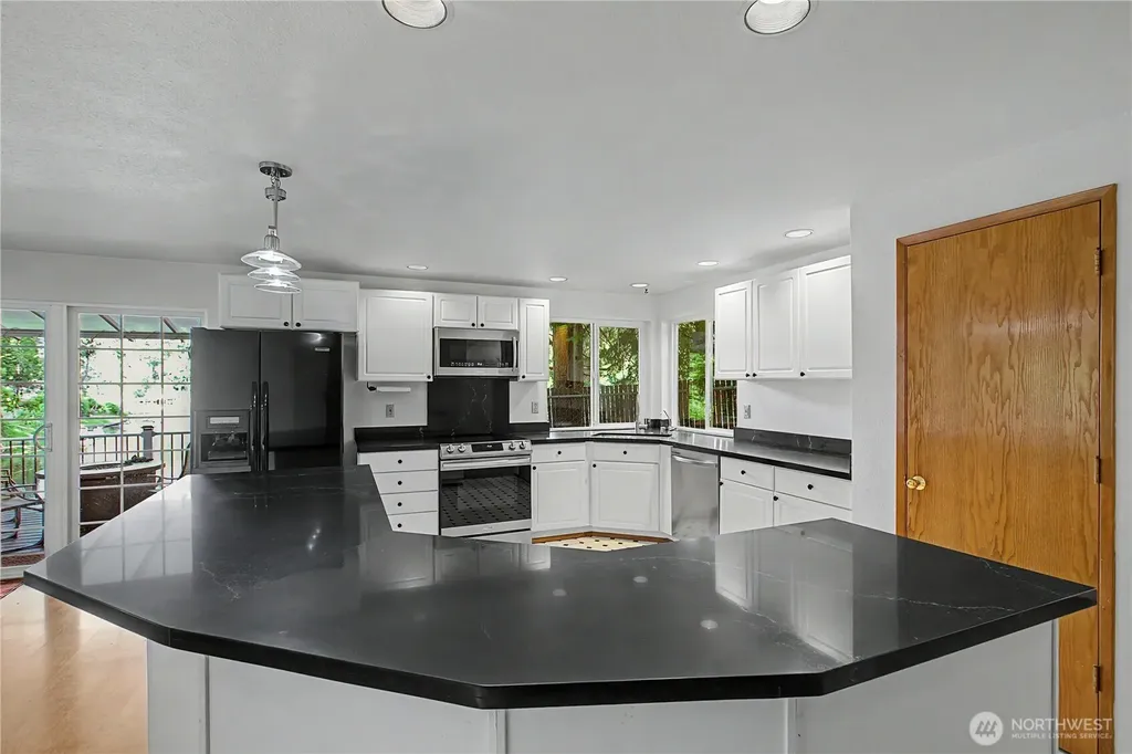 5436 Reklau Road SE Olympia WA 98513