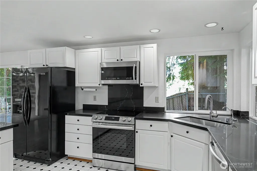 5436 Reklau Road SE Olympia WA 98513